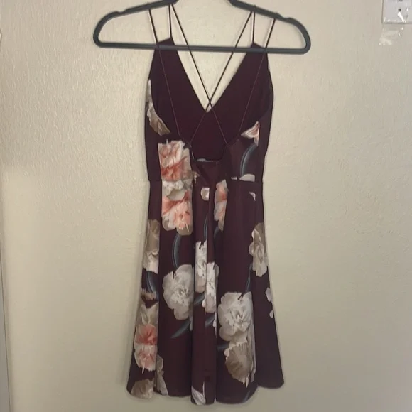 Papaya Maroon Fit and Flare Floral Dress - Picture 5 of 8